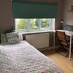 Entire Three Bed House With Garden
